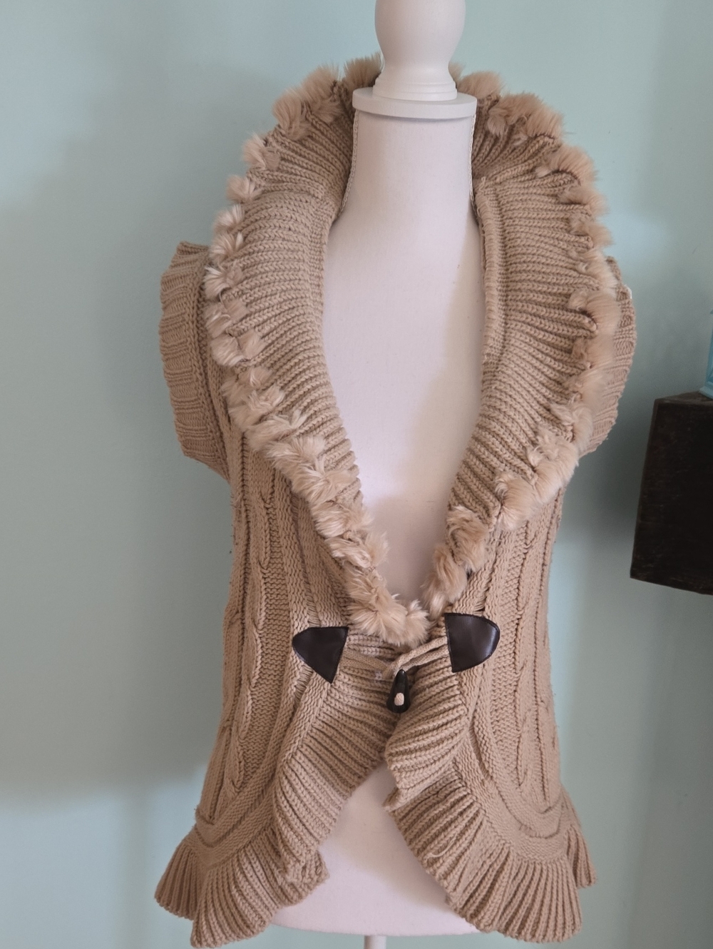 Bandolino Faux Fur Sweater Vest S